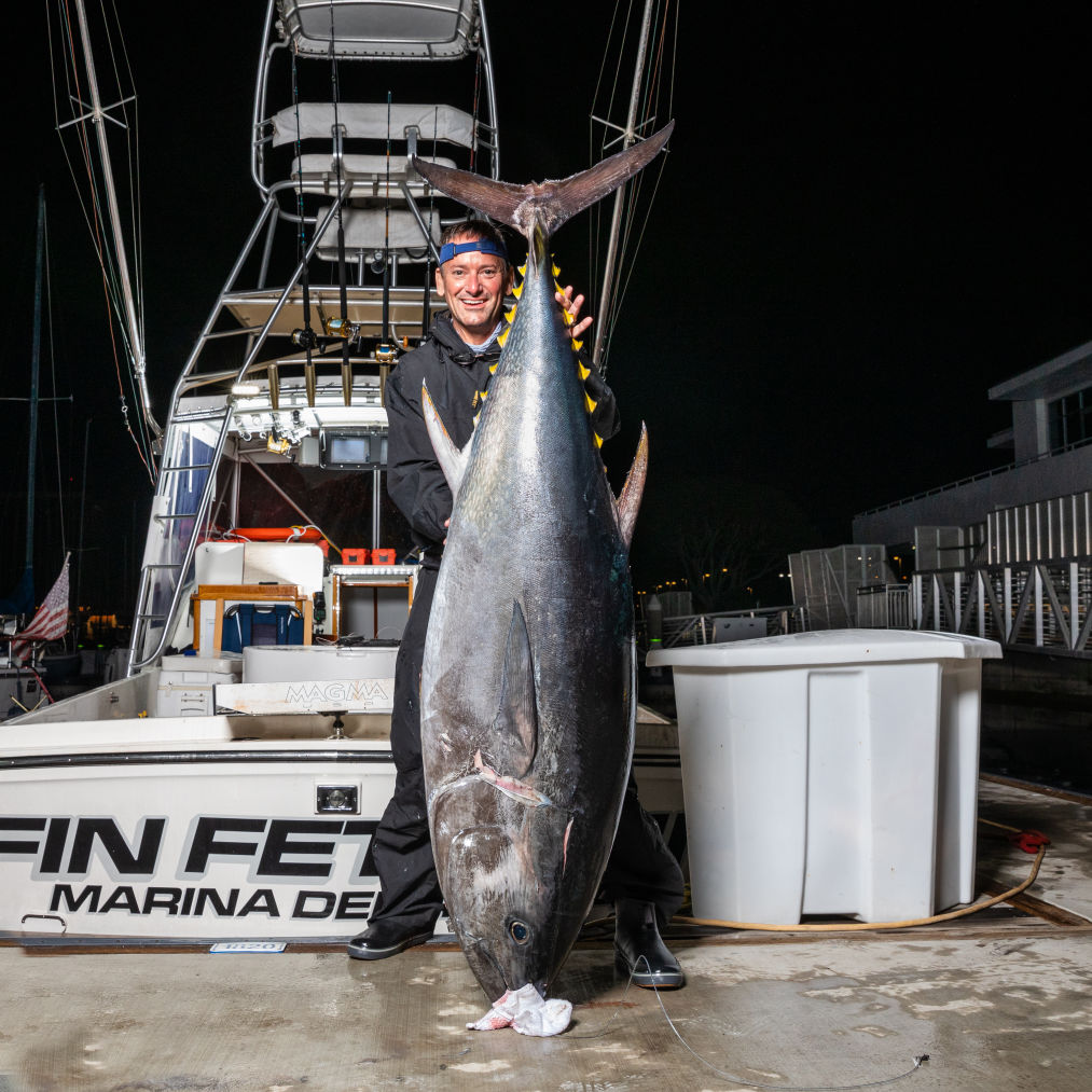 Christian & Friends Fin Fetish 9 21-7